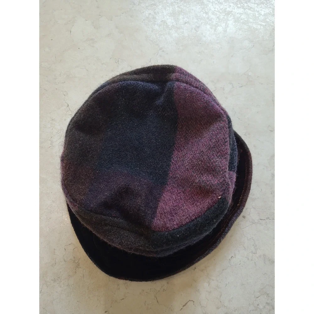 Vtg Hatterdashery Seattle Bucket Hat Plum Plaid w/velvet brim lined & adj. Retro